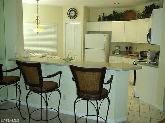 3rd image of 230 Vintage Cir APT 205