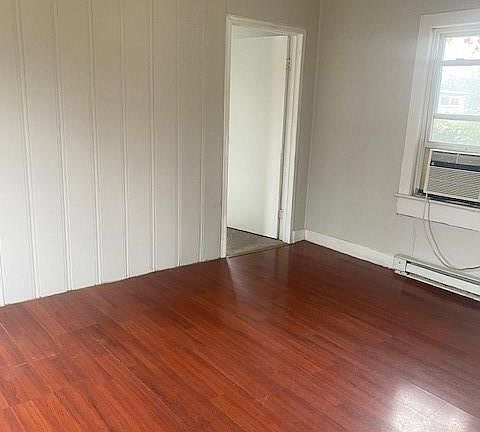 2nd image of 9554 Capitol Ave