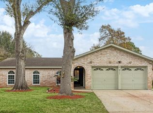 15711 Rill Ln, Houston, TX 77062