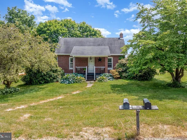 724 Delta Rd, Red Lion, PA 17356