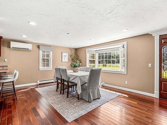 4th image of 224 New Boston Road