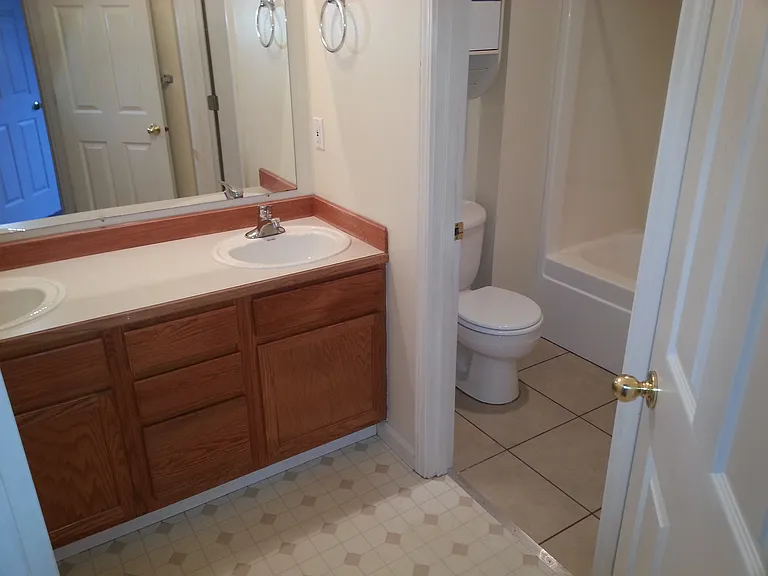 492 Autumn Ave — Photo 5