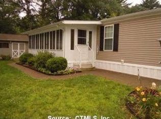 24 Oakland St, Plainville, CT 06062