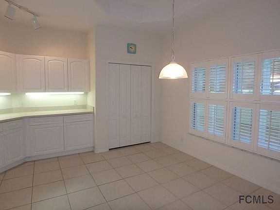 3rd image of 37 Fairmont Ln