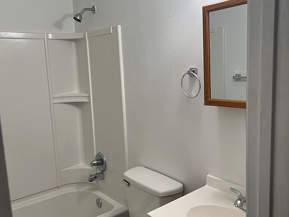 5th image of 1320 Prentis Ave Unit 2B