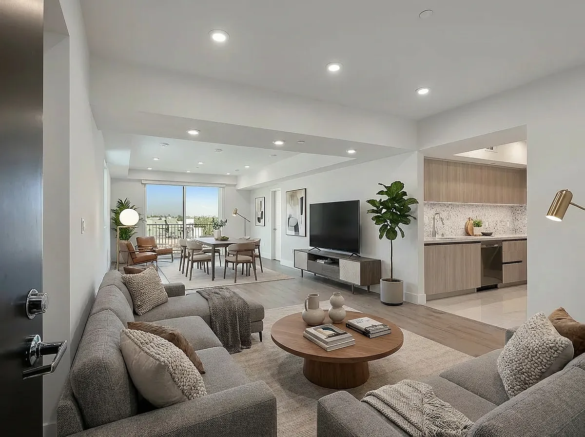 1070 S Holt Ave — Photo 2