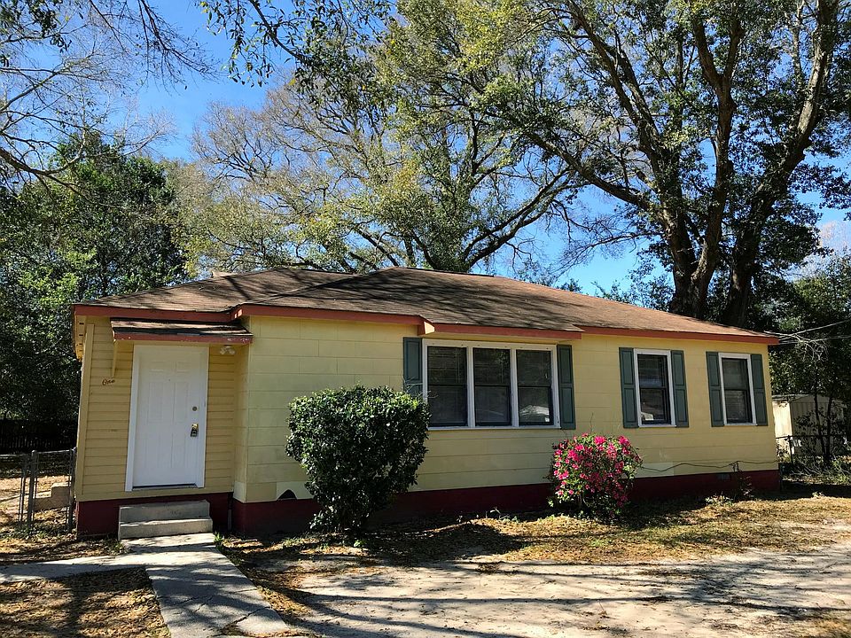 1st image of 1 Forest Park Dr