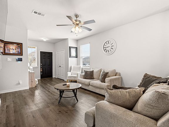 4th image of 1329 Wentwood Dr