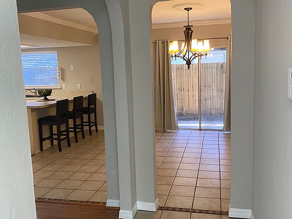 4th image of 14055 Briardale Ln