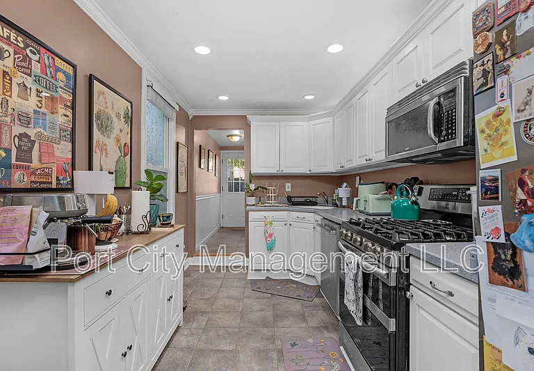 232 S Castle St — Photo 10