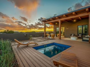 36 Entrada Descanso, Santa Fe, NM 87506