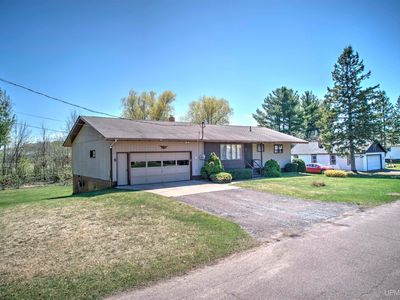7 7th St, South Range, MI, 49963