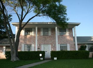 6100 Rue Francois St, Leon Valley, TX 78238