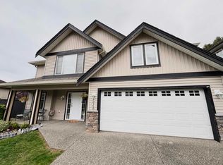 5075 Bridlewood Dr #B, Chilliwack, BC V2R 5W2