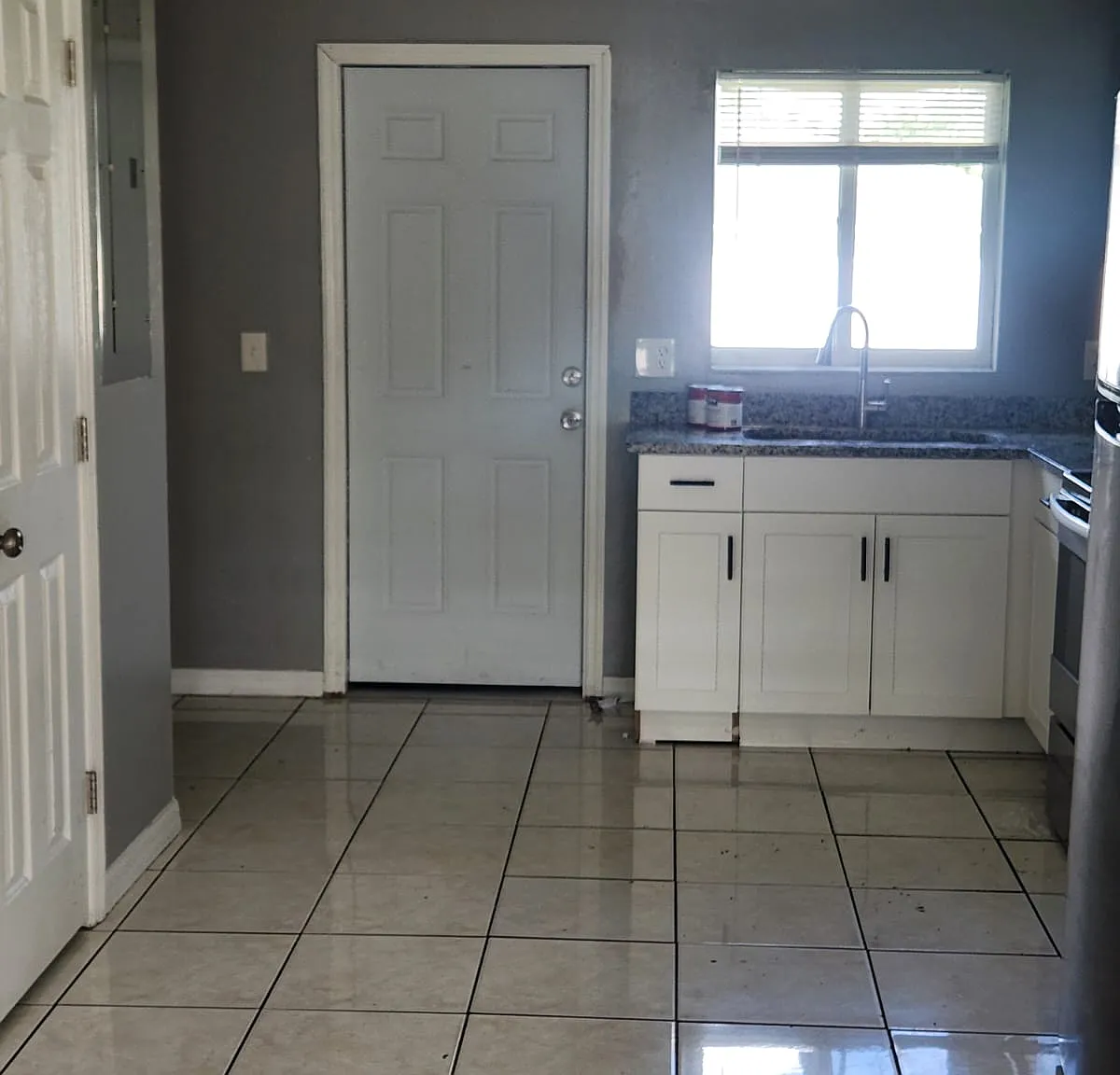 2 bed, 780 sqft, $1,400 — Photo 3