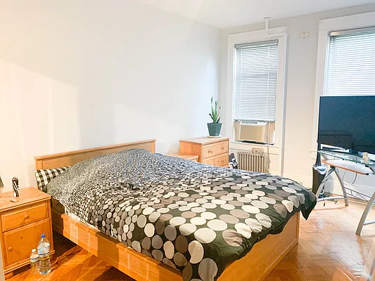 Rented by Ulas Real Estates Inc | media 17