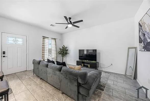 3825 Easy St #B — Photo 8