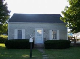 25 Longview Dr, Narragansett, RI 02882