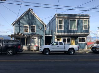 156 Bond St, Astoria, OR 97103