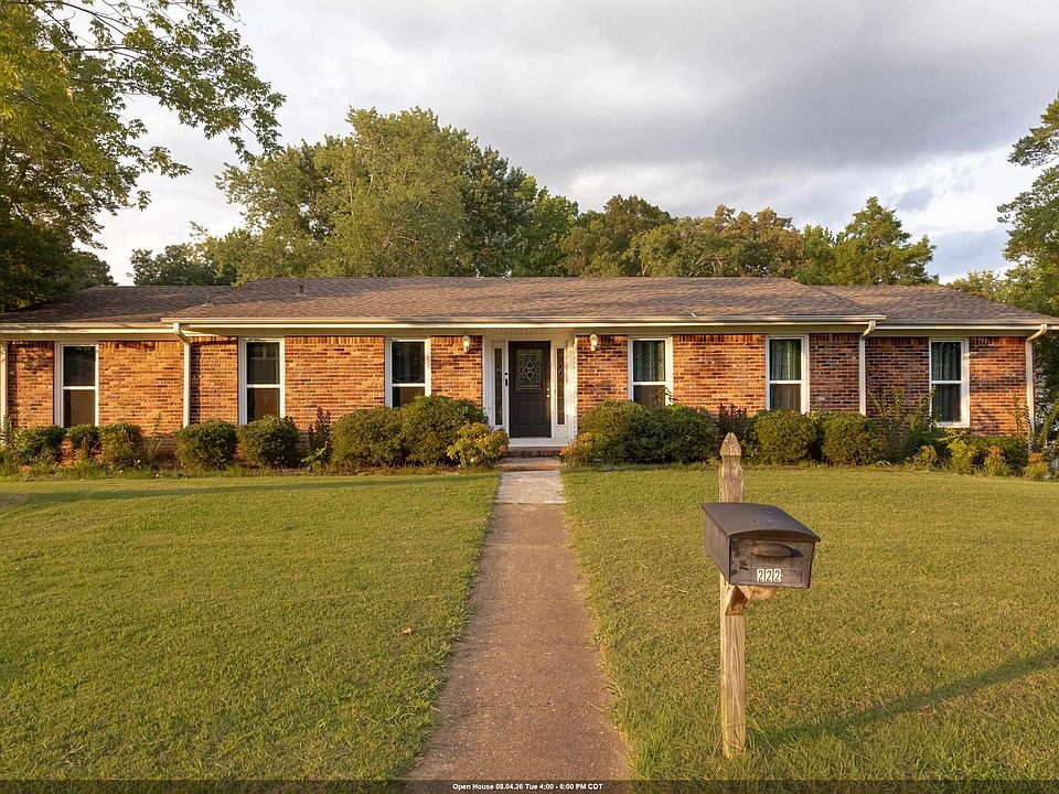 1st image of 222 Roxie Dr