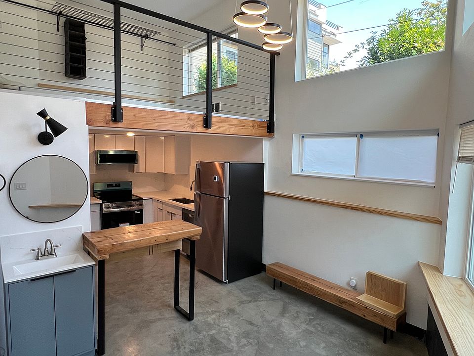1st image of 1027 Sturgus Ave S #2
