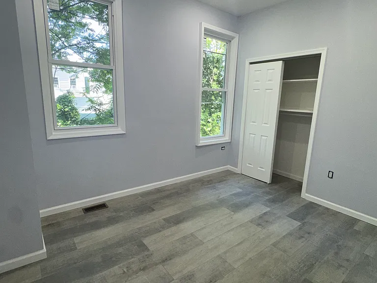 103 Lincoln St #1L — Photo 3
