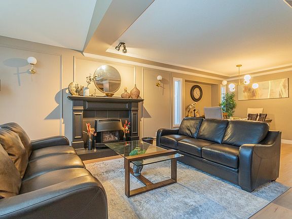 3rd image of 5445 Highroad Cres