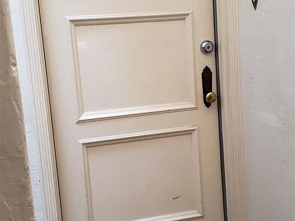 4th image of 5026 California St #1