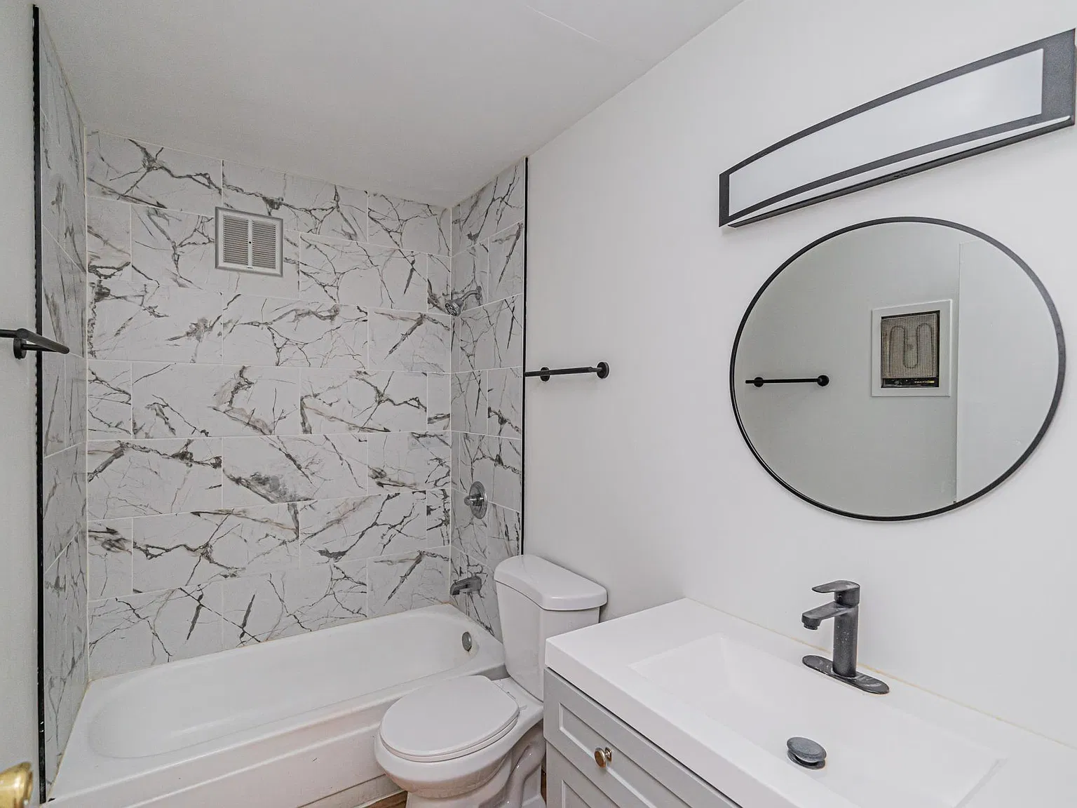 22508 Regency Dr — Photo 4