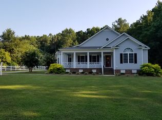 4561 Edgewater Rd, Elm City, NC 27822