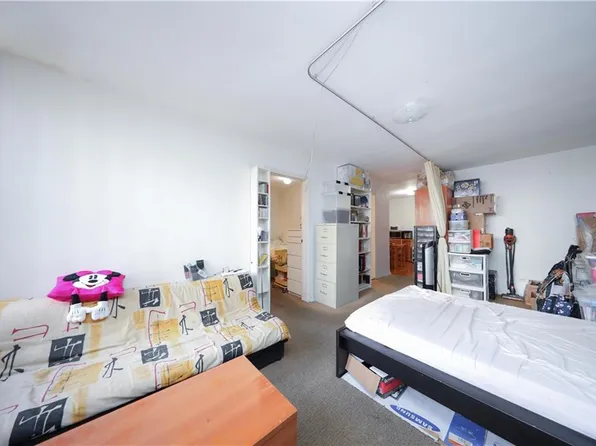 1625 Emmons Avenue image 12 of 32