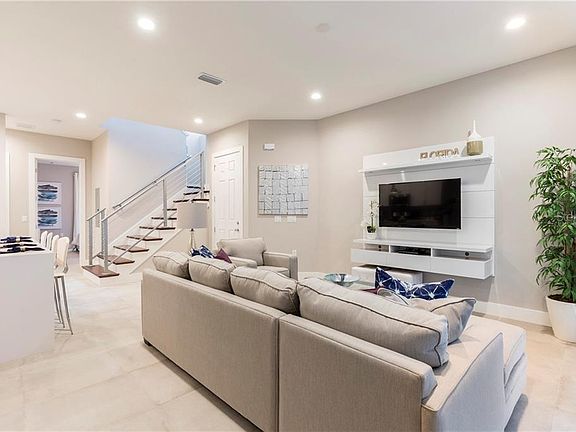2nd image of 7597 Sunflower Cir