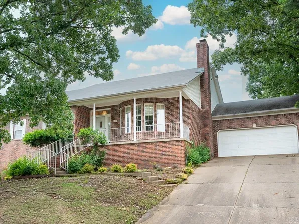 4 Hunter Ct, Little Rock, AR 72211