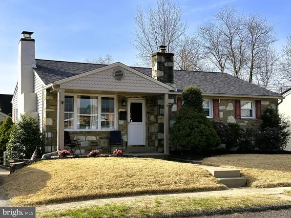 16 Lanci Rd, Maple Shade, NJ 08052