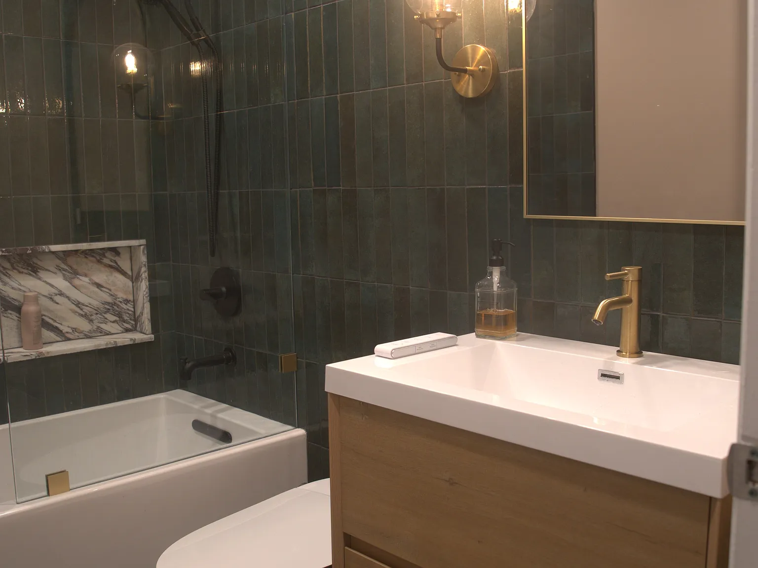 2805 Northcote Dr — Photo 1