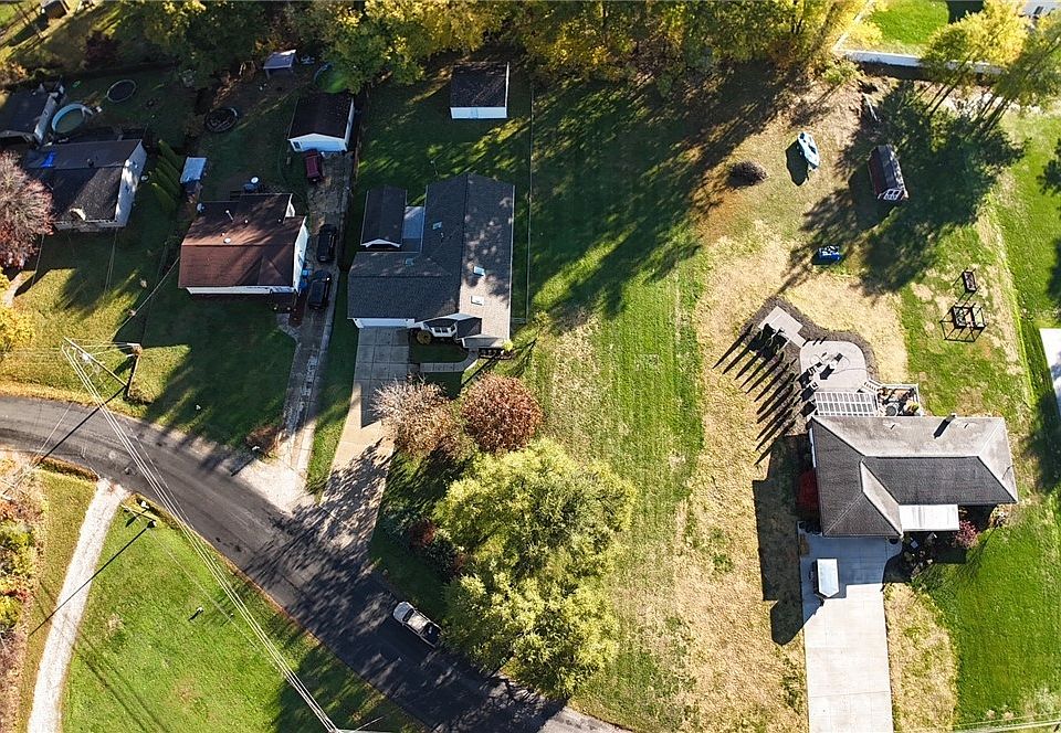 2nd image of 243 Marion Ave