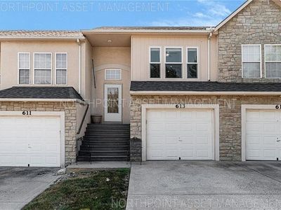 613 S Woodson Ln, Gardner, KS, 66030