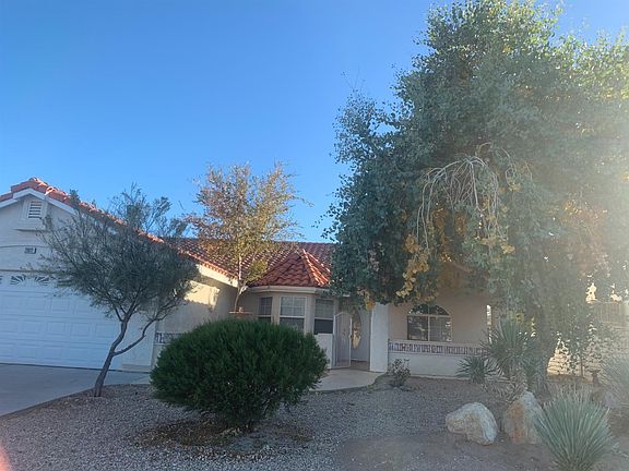 2nd image of 26811 Lakeview Dr