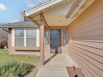 1176 E Fairview Ave, Tulare, CA, 93274