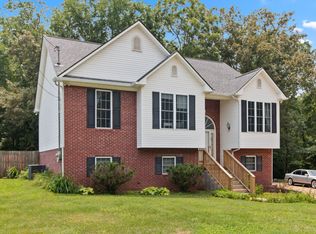 2011 Gettysburg Ln, Columbia, TN 38401