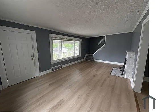 3 bed, 1248 sqft, $1,700 — Photo 2