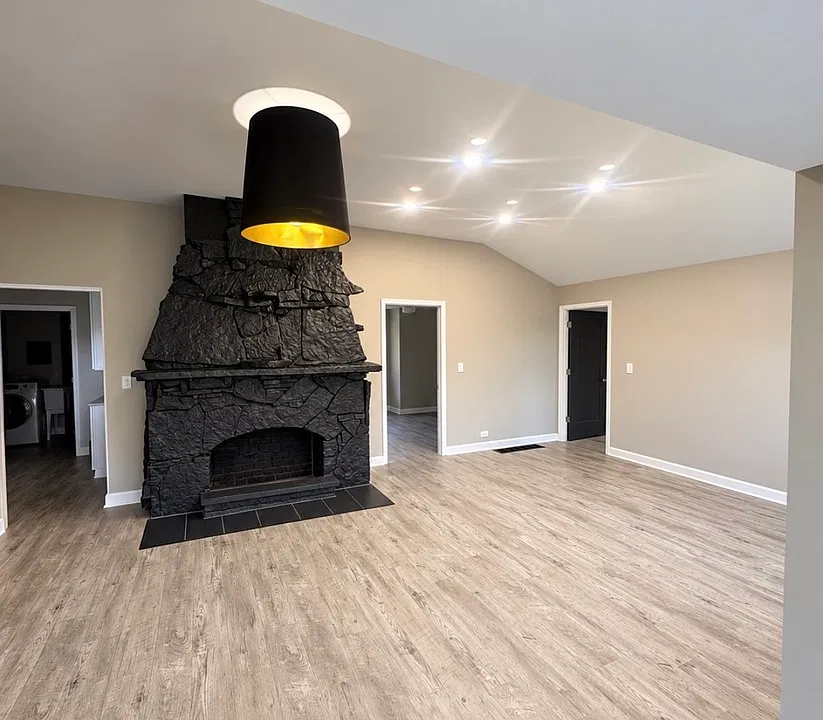 38466 N Drexel Blvd #1