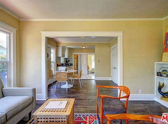 4th image of 3854 Revere Ave