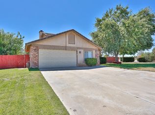 15015 Kimball St, Hesperia, CA 92345