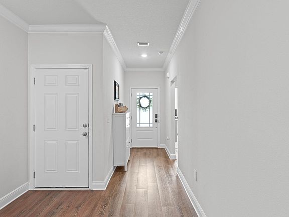 4th image of 371 Lightning Bug Ln