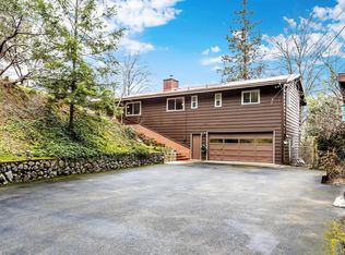 215 Horseshoe Dr, Grants Pass, OR