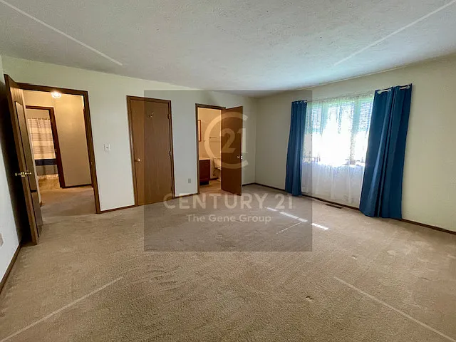 323 Westview Dr — Photo 7