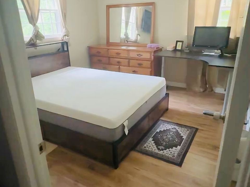 1st image of 123 Roberts Rd #123