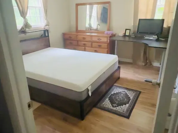 123 Roberts Rd #123, Fairfax, VA 22032