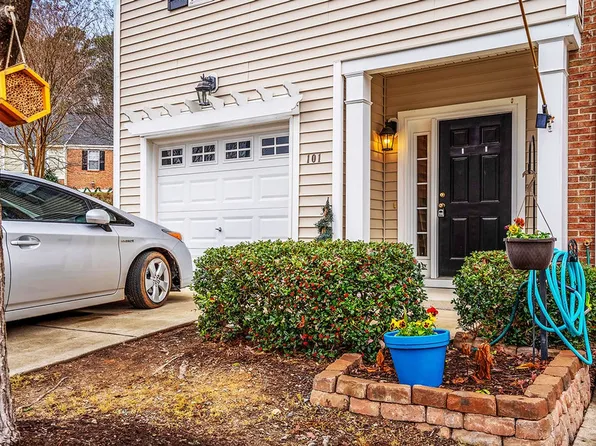 101 Fanwood Ct, Apex, NC 27502